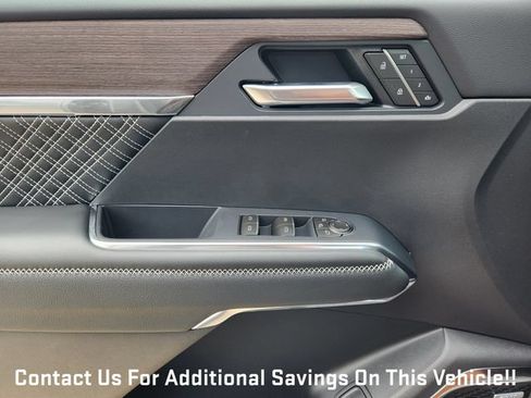 New 2026 GMC Acadia Denali w/ Super Cruise Package FWD image 17
