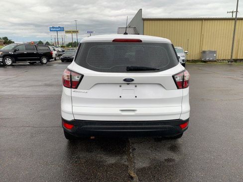 Used 2018 Ford Escape S image 3