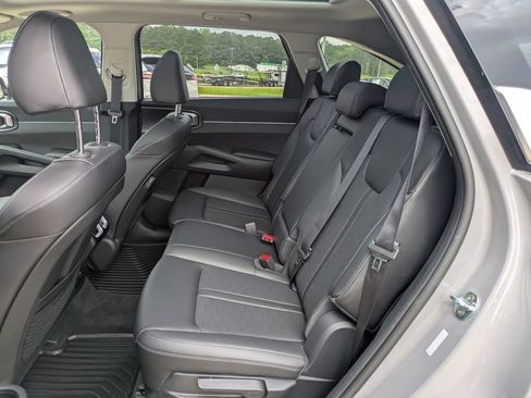 Used 2026 Kia Sorento S w/ S Panoramic Sunroof Package FWD image 11