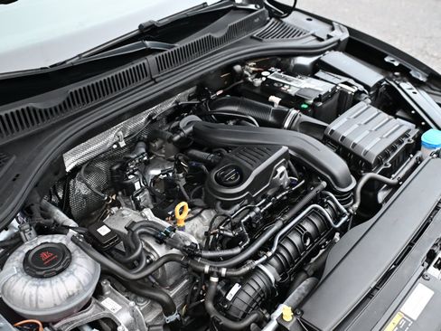 Used 2022 Volkswagen Jetta S image 39