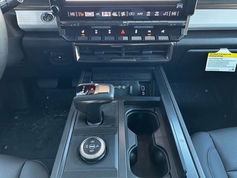 New 2024 GMC Hummer EV 2X w/ Extreme Off-Road Package image 25