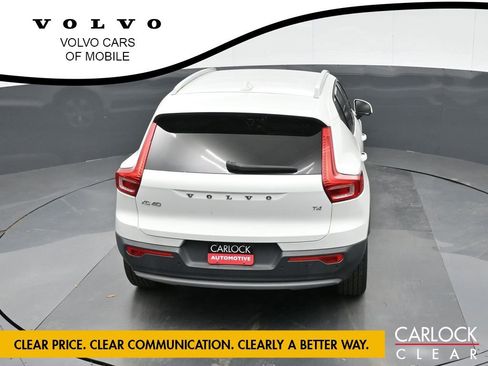 Used 2019 Volvo XC40 T4 Momentum image 23
