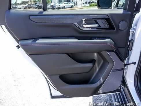 Used 2026 GMC Yukon AT4 Ultimate AWD/4WD image 28