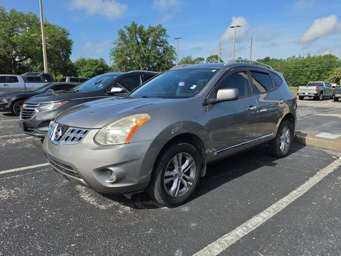 Used 2013 Nissan Rogue SV w/ Premium Pkg FWD image 7