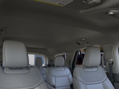 New 2026 Ford Explorer Active w/ Active Comfort Package AWD/4WD image 23