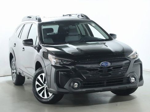 Certified 2023 Subaru Outback Premium image 2