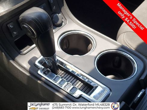 Used 2013 GMC Acadia SLE FWD image 16