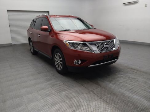 Used 2016 Nissan Pathfinder SV AWD/4WD image 13