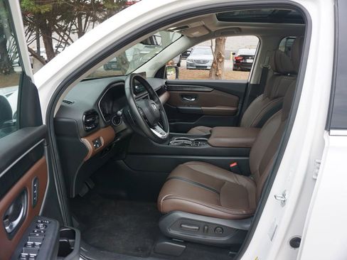 Used 2024 Honda Pilot Elite image 2