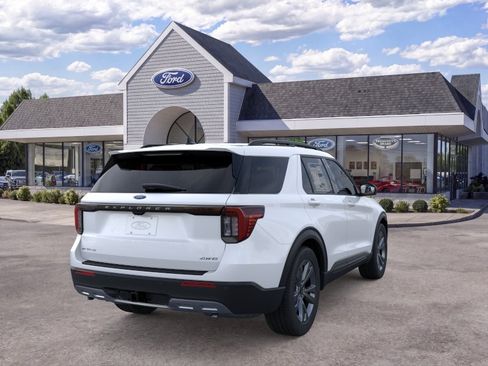 New 2026 Ford Explorer Active w/ Active Comfort Package AWD/4WD image 8