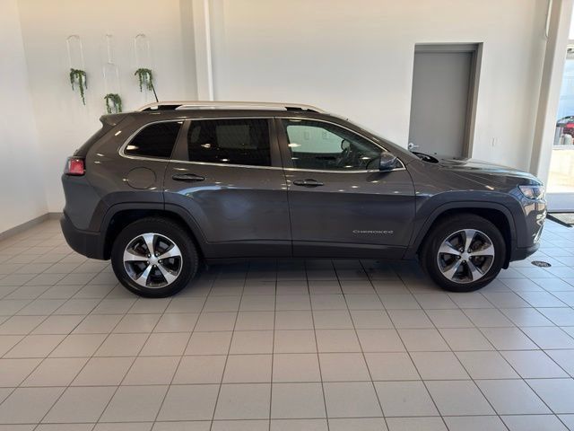 Used 2019 Jeep Cherokee Limited AWD/4WD image 38