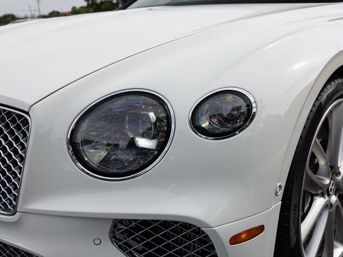 Used 2021 Bentley Continental GT V8 AWD/4WD image 18