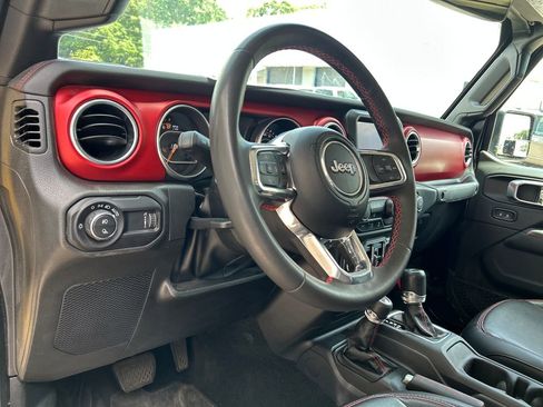 Used 2023 Jeep Gladiator Rubicon AWD/4WD image 10