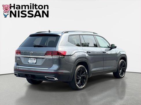 Used 2023 Volkswagen Atlas SE w/ Black Wheel Package AWD/4WD image 2