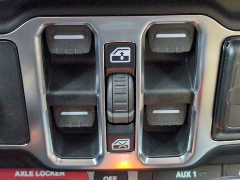 New 2026 Jeep Gladiator Sport image 23