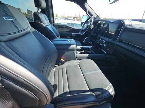 Used 2025 Ford F250 Platinum image 10