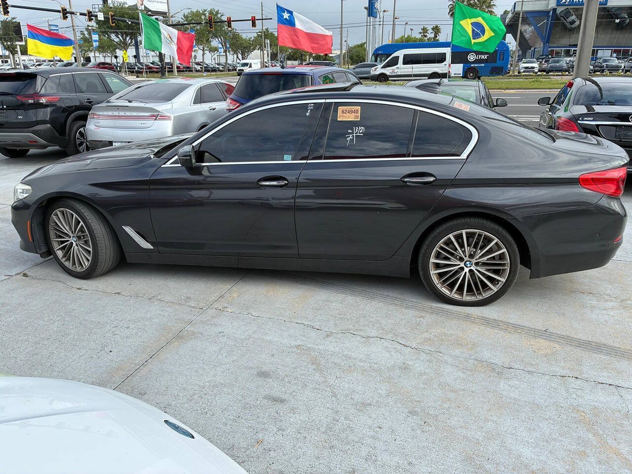 Used 2017 BMW 530i RWD image 5