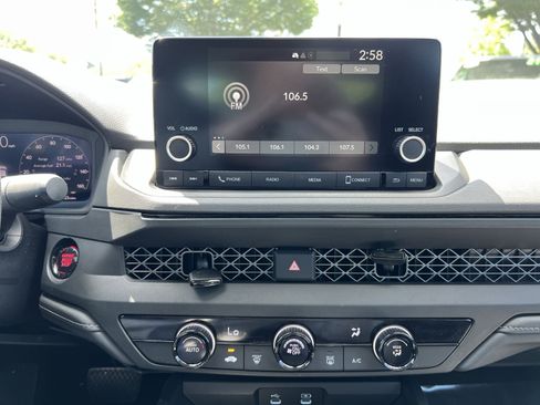 Used 2023 Honda Accord LX image 17