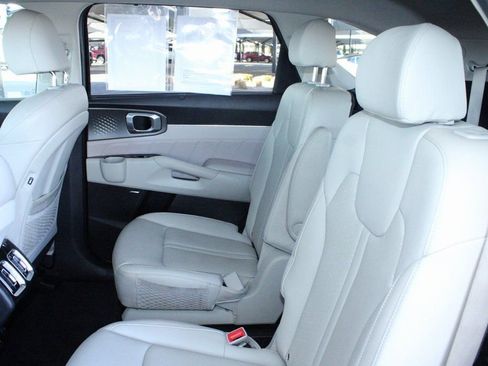 Used 2023 Kia Sorento SX Prestige image 56