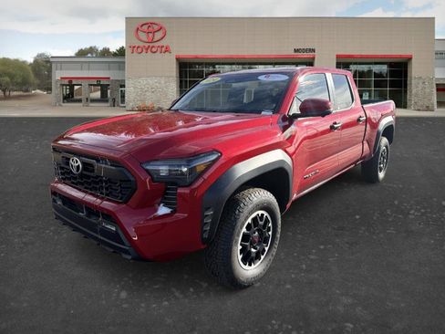 Certified 2024 Toyota Tacoma TRD Off-Road w/ TRD Off Road Premium Package image 1