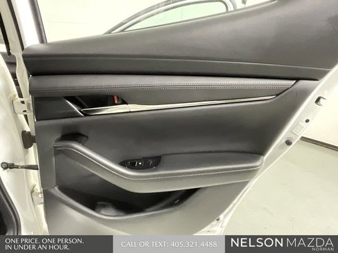 Certified 2025 MAZDA MAZDA3 s image 18