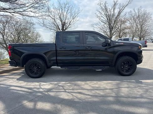 Used 2022 Chevrolet Silverado 1500 ZR2 w/ Technology Package image 8