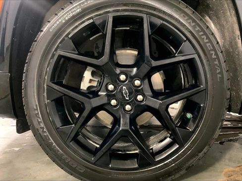 Used 2024 Chevrolet Traverse RS w/ LPO, Floor Liner Package AWD/4WD image 9