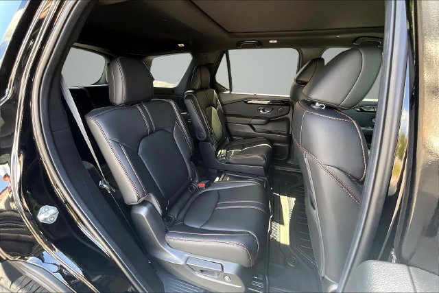 New 2026 Honda Pilot TrailSport image 10