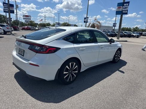 Used 2023 Honda Civic EX-L image 6