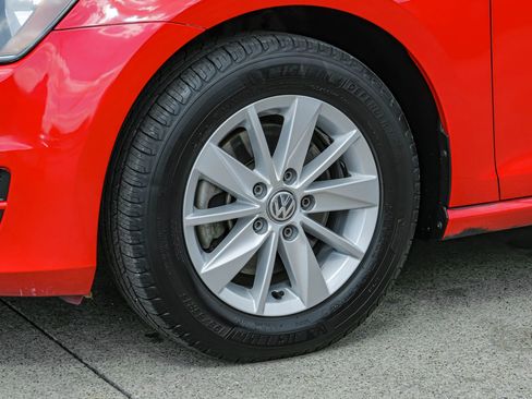 Used 2015 Volkswagen Golf SE image 48