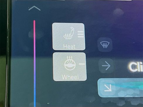 Used 2023 Jeep Grand Cherokee Altitude image 12