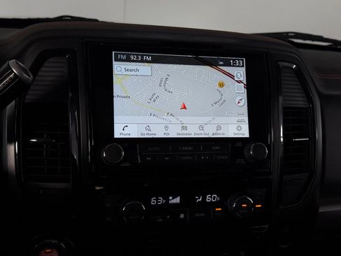 Used 2024 Nissan Titan PRO-4X w/ Pro-4x Convenience Package AWD/4WD image 16