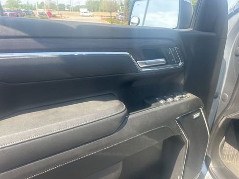 Used 2023 GMC Sierra 1500 SLT w/ SLT Premium Plus Package image 4