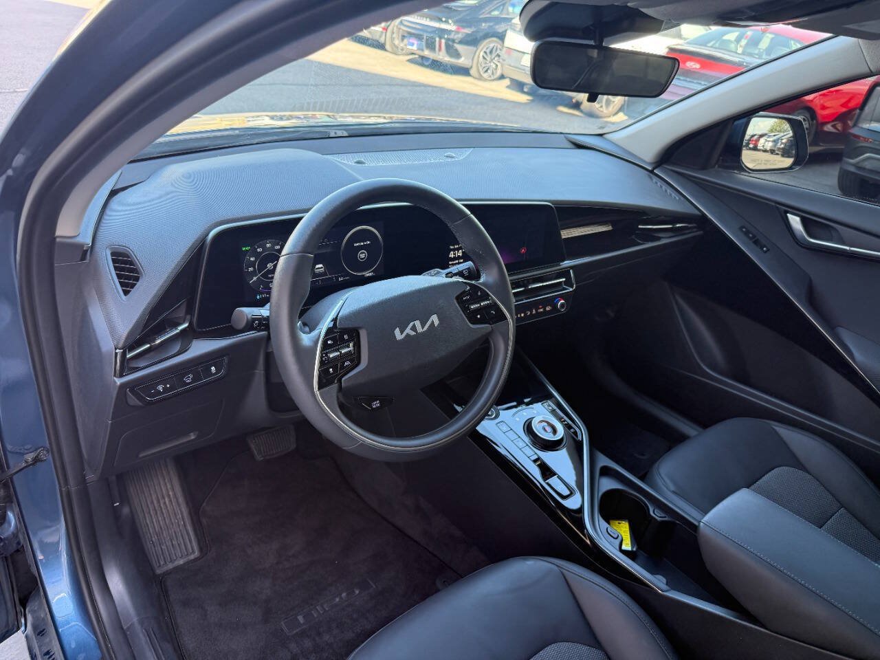 Used 2024 Kia Niro Wind w/ Wind Preserve Package FWD image 24