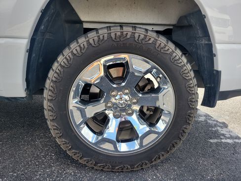 Used 2023 RAM 1500 Big Horn AWD/4WD image 9