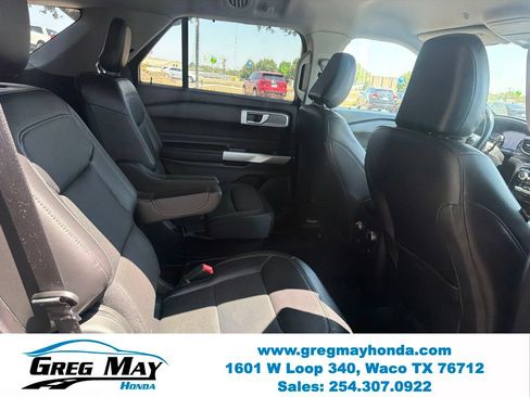 Used 2021 Ford Explorer Limited w/ Equipment Group 301A RWD image 30