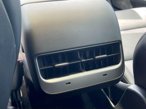 Used 2022 Tesla Model 3 Standard Range RWD image 24