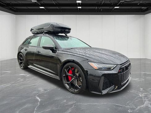 Used 2025 Audi RS 6 performance image 13