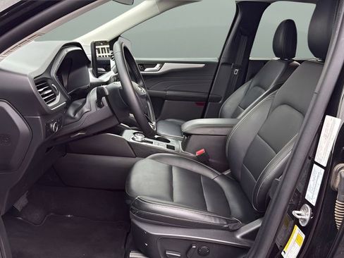 Used 2025 Ford Escape Platinum AWD/4WD image 34