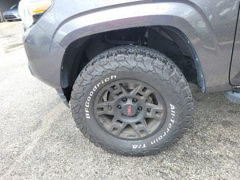 Certified 2023 Toyota Tacoma SR5 RWD image 9