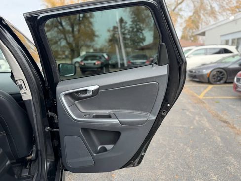 Used 2015 Volvo XC60 T5 image 26