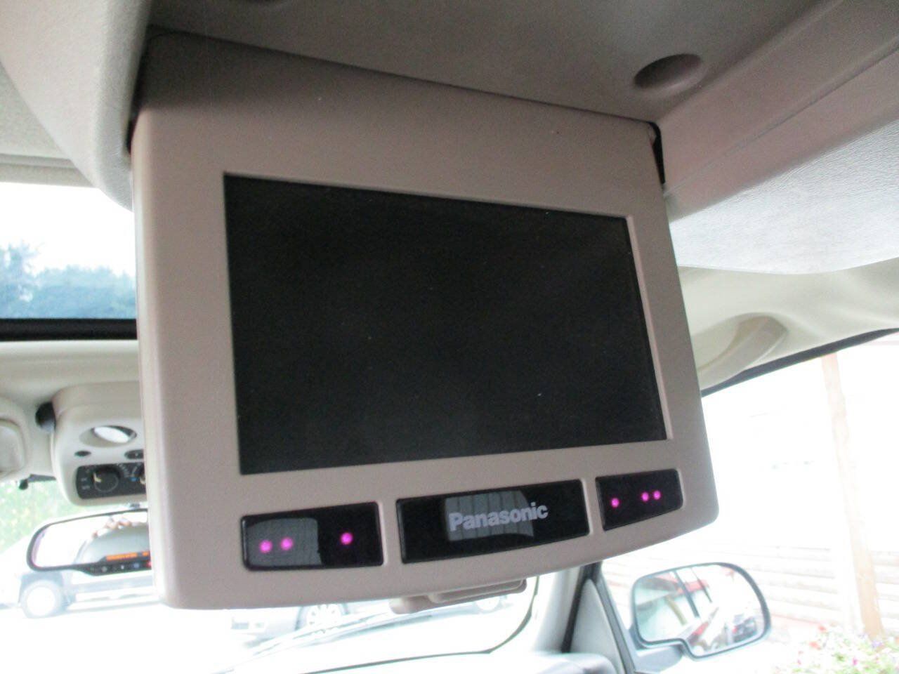 Used 2004 Chevrolet Tahoe Z71 w/ Z71 Preferred Equipment Group AWD/4WD image 23