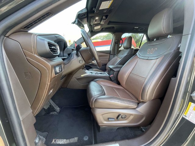 Used 2022 Ford Explorer King Ranch w/ Premium Technology Package AWD/4WD image 18