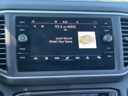 Used 2021 Volkswagen Atlas SE image 16