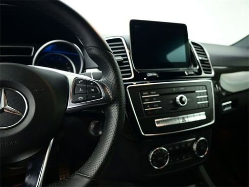 Used 2017 Mercedes-Benz GLE 43 AMG 4MATIC image 22