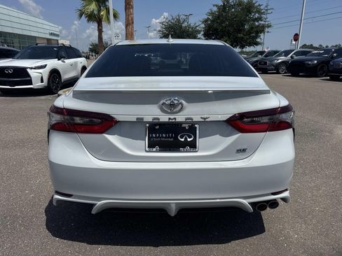 Used 2023 Toyota Camry SE w/ Convenience Package FWD image 6