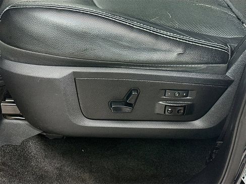 Used 2013 RAM 2500 Laramie w/ Cold Weather Group image 23