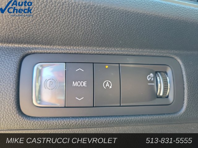 Used 2025 Chevrolet Traverse LT w/ Driver Confidence Package FWD image 20
