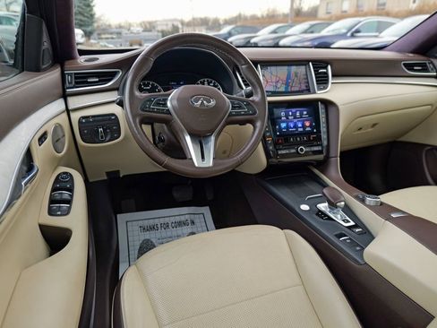 Used 2019 INFINITI QX50 Essential w/ Sensory Package image 38