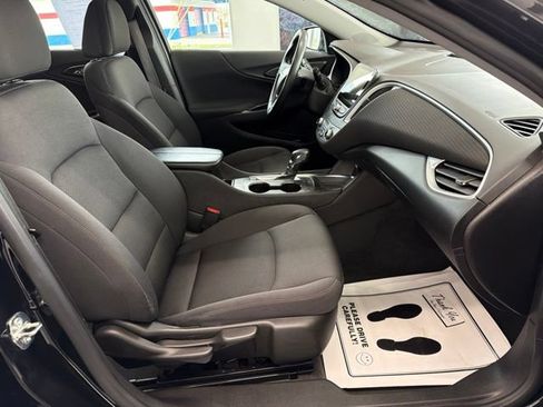 Used 2023 Chevrolet Malibu LT w/ Midnight Edition FWD image 11